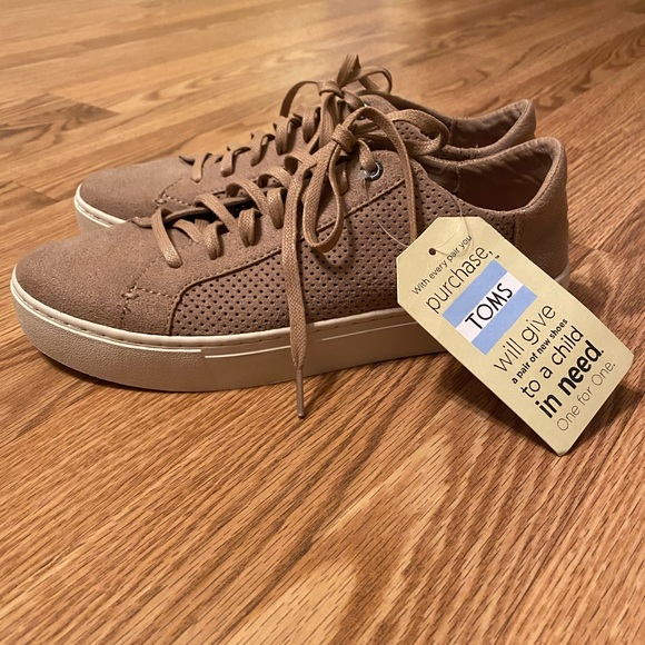 Toms Shoes - TOMS sneakers size 7 NOT ACCEPTING OFFERS